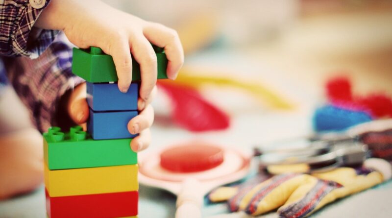 Child Tower Building Blocks Blocks  - FeeLoona / Pixabay
