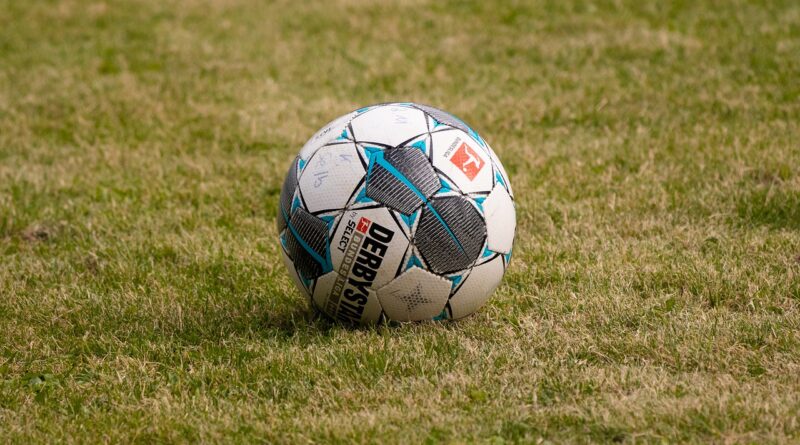 Soccer Sport Ball Activity Field  - photoloni / Pixabay