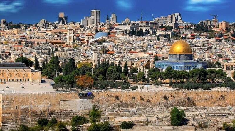 Jerusalem Israel Old Town Walls  - Walkerssk / Pixabay